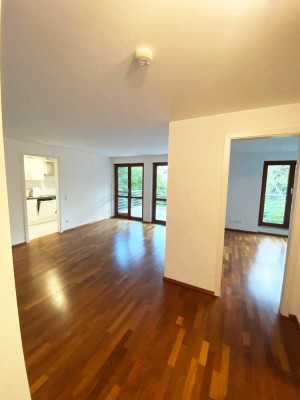 AUFGEPASST! KLINIKUM STA! Schöne, helle 2-Zimmer-Wohnung mit großem Balkon in Starnberg