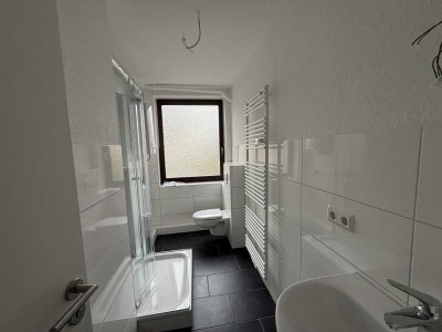 Frisch renovierte 2 Zimmer Wohnung