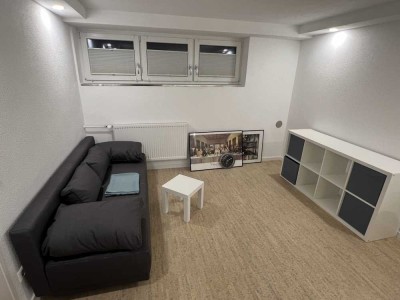 Stilvolle 2-Raum-Souterrain-Wohnung in Holzheim