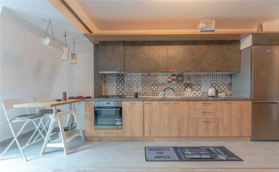 Stilvolle, modernisierte 1,5-Raum-Wohnung mit Einbauküche in Sinzig