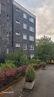 Freundliche 3,5-Zimmer-Hochparterre-Wohnung mit Einbauküche in Hagen Boloh