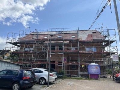 Erstbezug mit Terrasse und Einbauküche: Exklusive 3-Zimmer-EG-Wohnung mit geh. Innenausstattung