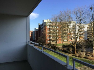 Familienfreundliche 3-Zimmer-Wohnung mit großem Balkon! WBS erforderlich!
