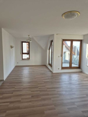 Helle 3-Zimmer-Wohnung mit Garage in Wannweil