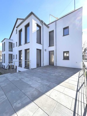 7222 - Exklusive Neubauwohnung mit hochwertiger EBK, große Terrasse und Gartenmitbenutzung!