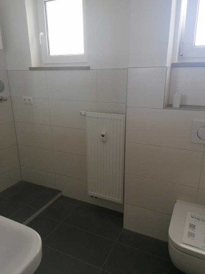 860 € - 102 m² - 4.0 Zi.