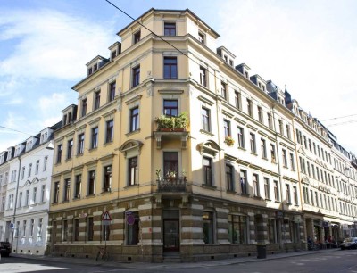 Frei ab August - teilmöblierte 2-Zimmer-Wohnung Louisenstraße