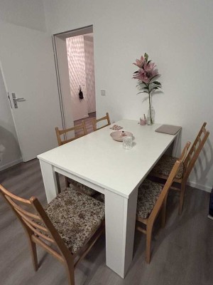 Helle 3-Zimmer Wohnung möbliert mit Balkon in Berlin-Reinickendorf Untervermietung für 1 Jahr