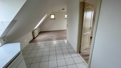 Gemütliche helle DG-Wohnung