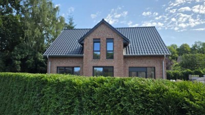 Bezugsfertig im November: Kapitänshaus | Lottbek Lodges | energieeffizient + provisionsfrei