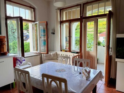 traumhafte 5-Zimmer-Wohnung in Radebeuler Villa