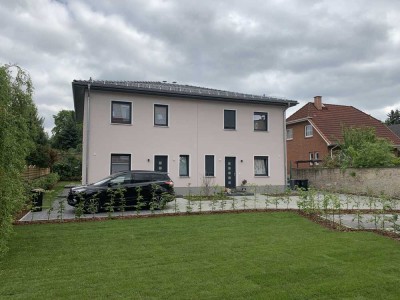 Moderne Doppelhaushälfte in Mahlsdorf