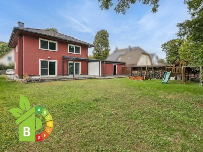 Familientraum: Stadtvilla mit 5 Zimmern und großem Garten in ruhiger Wohnlage in Dallgow-Döberitz