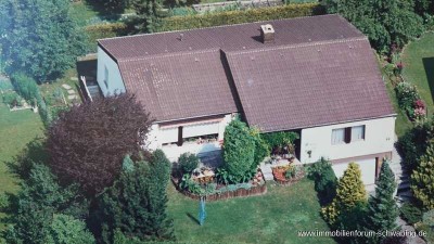 Großer Bungalow mit Platz für die ganze Familie in zentraler Lage von  Starnberg-Söcking!