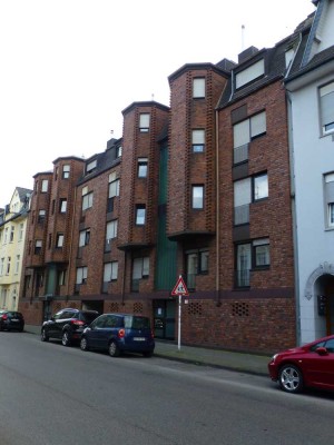 1 Zimmer -Küche-Diele-Bad-Balkon Wohnung 35 m²  Aufzug