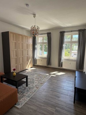 möblierte, sanierte 1-Raum-Wohnung mit gehobener Innenausstattung in Berlin Blankenfelde (Pankow)