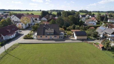 2-FAM.HAUS / 2x ETW mit GARTEN/GARAGEN+PV-ANLAGE - DIREKT am ORTSRAND!
LENGENFELD - GEM.PÜRGEN -...