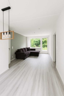 Ab Sofort: Moderne 4-Zimmer-Wohnung mit Garten, Balkon & TG-Stellplatz in Bramfeld