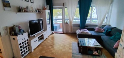 Provisionsfrei! Moderne 2-Zimmer-Wohnung mit Balkon in Top-Lage von Hochheim