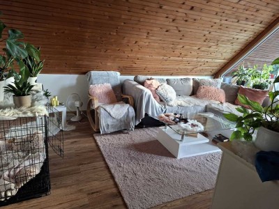 Helle 2-Zimmer Dachgeschosswohnung mit Dachterrasse in Basthorst