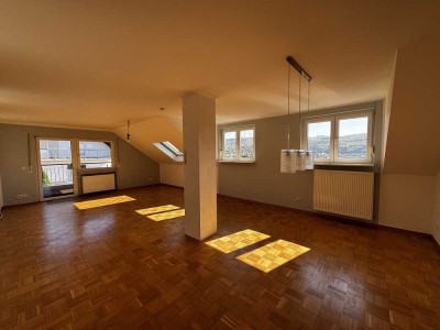 KONZ - Oberemmel - Gepflegte 3 Zimmer Wohnung mit Balkon und Stellplatz