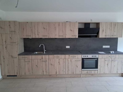 neue drei Zimmer Dachgeschosswohnung in Apfeldorf Erstbezug