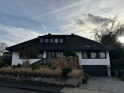 Ein Katzensprung zum Golfplatz-TOP-Lage Alter Niederberg schöne, helle 3-Zimmer ETW mit Sonnenbalkon