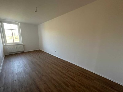 Erstbezug nach Sanierung: geräumige 2-Zimmer-Wohnung zur Miete in Mansfeld