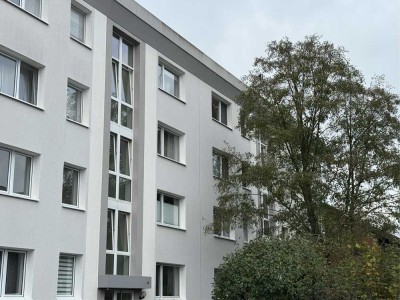 Teilmöblierte Wohnung im 3. OG mit Balkon zu verkaufen