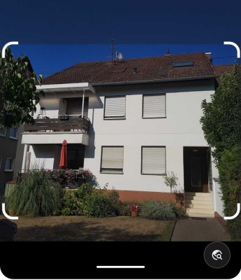 Charmante Dachgeschosswohnung zur Langzeitmiete ab 15. Oktober, 2,5-Raum mit Rheinblick