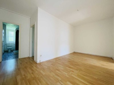 Naturnahe und geräumige 2,5 Zimmer Wohnung