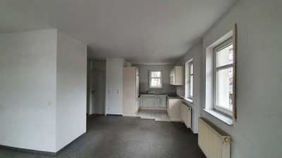 großzügige 1-Raum-Wohnung mit Küche und Balkon in Dresden