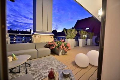 Penthousewohnung über 2 Ebenen, 3. Geschoss an den Humboldsälen, Nostalgie trifft Neues