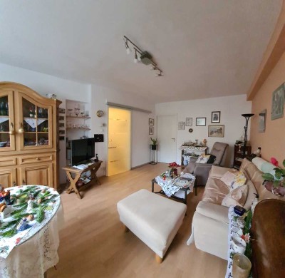 Helle 2-Zimmer Wohnung mit Balkon im 1. OG in Aachen Innenstadt