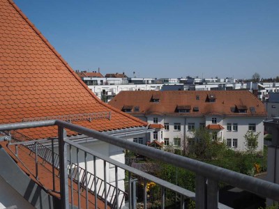 Stilvolle und geräumige 2-Zimmer-Maisonette-Wohnung mit tollem Blick in Fürth