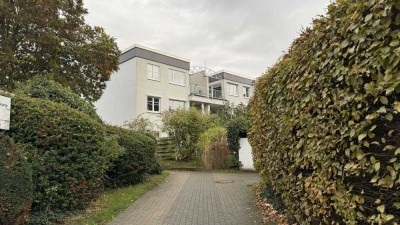 Einziehen & wohlfühlen: moderne 3-Zimmer-Wohnung mit Tiefgargenstellplatz