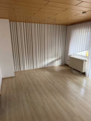 3-Zimmer Erdgeschosswohnung mit Garten, Balkon, Stellplatz & Garage incl. Einbauküche in Haslach