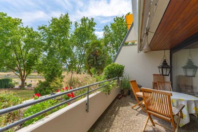 Gut geschnittene 3 ZKB-ETW mit Blick auf den Neckar