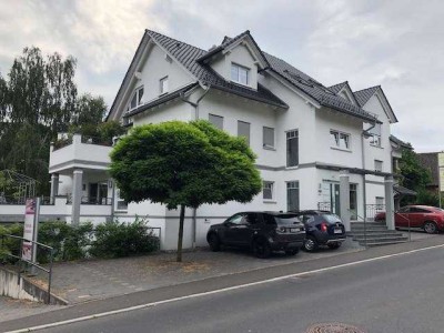 EXKLUSIVE Maisonettewohnung in begehrter Lage+ DG