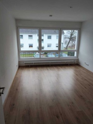Schöne 3 Zimmer Wohnung mit Balkon!