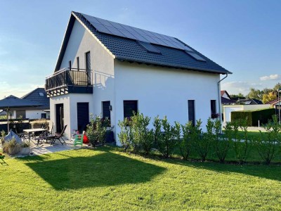 Neuwertiges Einfamilienhaus (Baujahr 2021) mit Keller in Luckau