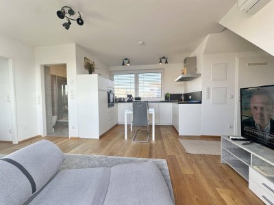 TOLLE ANLEGERWOHNUNG!! Tolle 2 Zimmerwohnung + Dachterrasse nahe der Alten Donau! VOLL MÖBLIERT + Einbauküche &amp; Klimaanlage! U1 Alte Donau &amp; Kagran!!