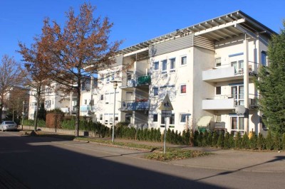 Helle 3-Zimmer-Wohnung im 1. OG mit Balkon