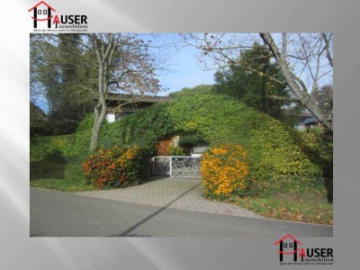 Hohen-Sülzen: Älteres Einfamilienhaus (renovierungsbed.) in ruhiger Lage, mit Garage, Garten, Pool.