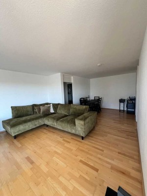 HELLE WOHNUNG - MIT TOLLEM BLICK