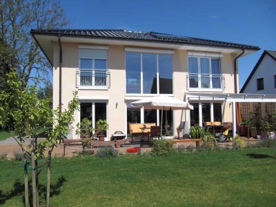 Großzügiges,modernes EFH/Stadthausstil in Wiek/Rügen,Bj2009,Galerie,4ZK2B,Garten,Garage/Carport