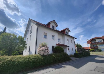 Mit Einbauküche, schöner Terrasse und Gartenanteil. Helle Erdgeschosswohnung in Lautertal