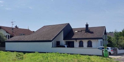 Platzwunder in absolut ruhiger und sonniger Feldrandlage, provisionsfrei!