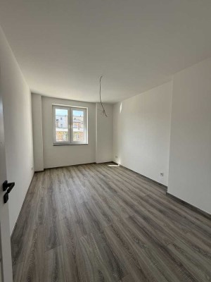 Helle, renovierte 4-Zimmer-Wohnung in Top-Zustand zu vermieten