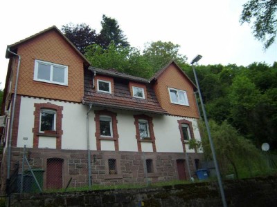 Renovierte 4 Zimmer Wohnung an der Lahn